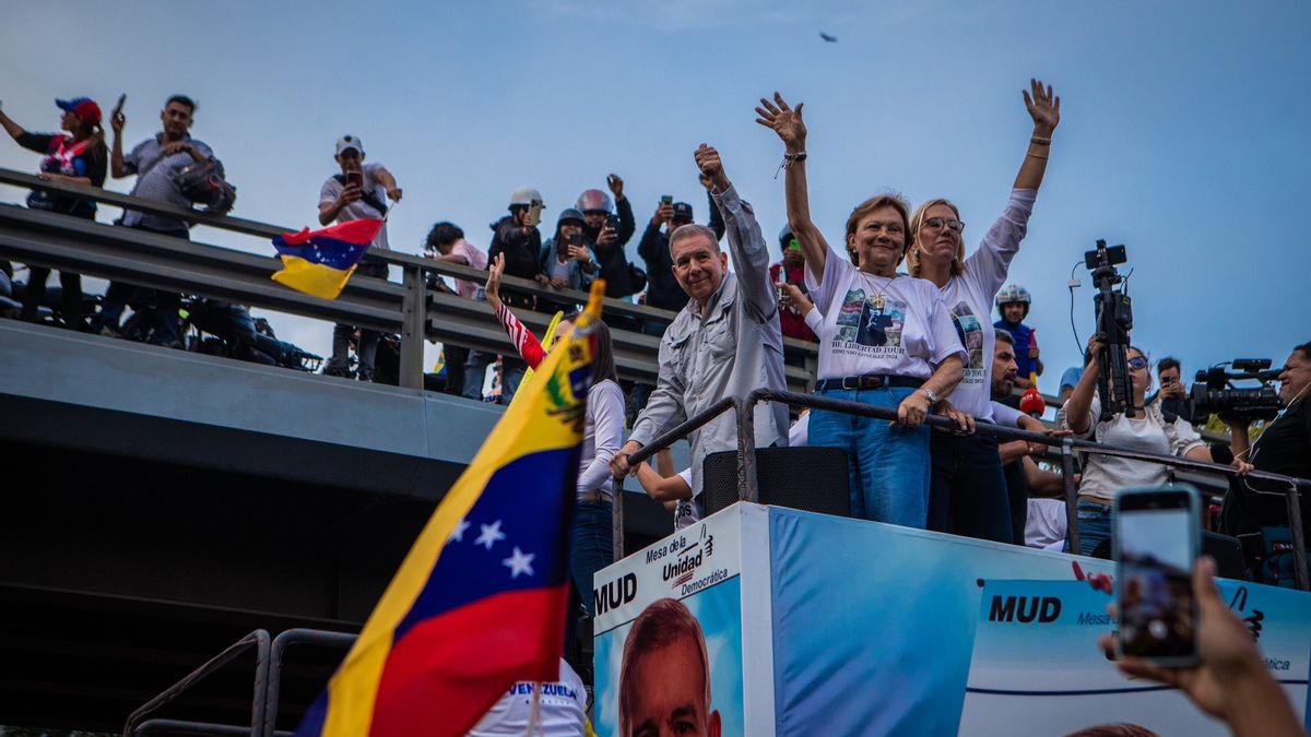 Venezuelan Opposition Leader Gonzalez Says Forced To Sign Maduro's Victory Receipt Letter