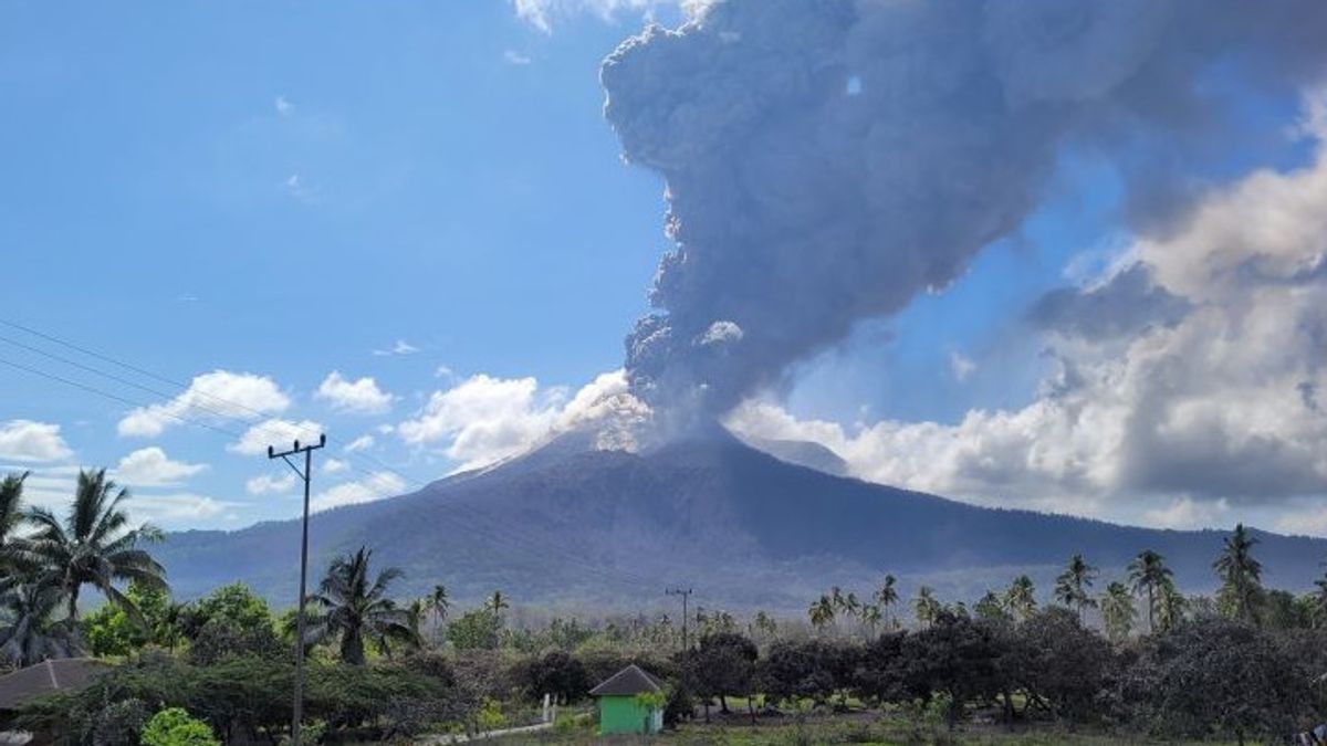 Beware Of Lava Floods, Mount Lewotobi Men Eruption Again On Thursday Morning