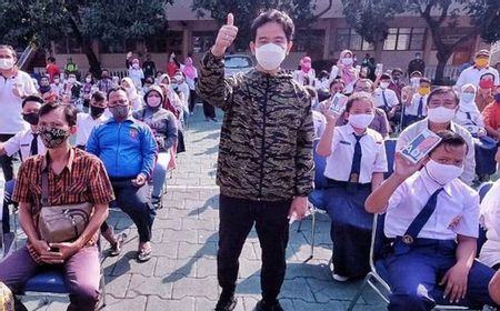 Momen Gibran 'Jokowi' Rakabuming Ingat Masa Bocilnya, Bertemu Wali Kelas di SMP Negeri Surakarta