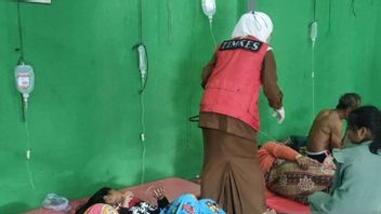 Dozens Of Cibeber Cianjur Residents Allegedly Poisoned By Rice Boxes