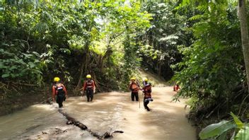 南ランプンで高齢者を捜索するために30人のSARチームが派遣されました