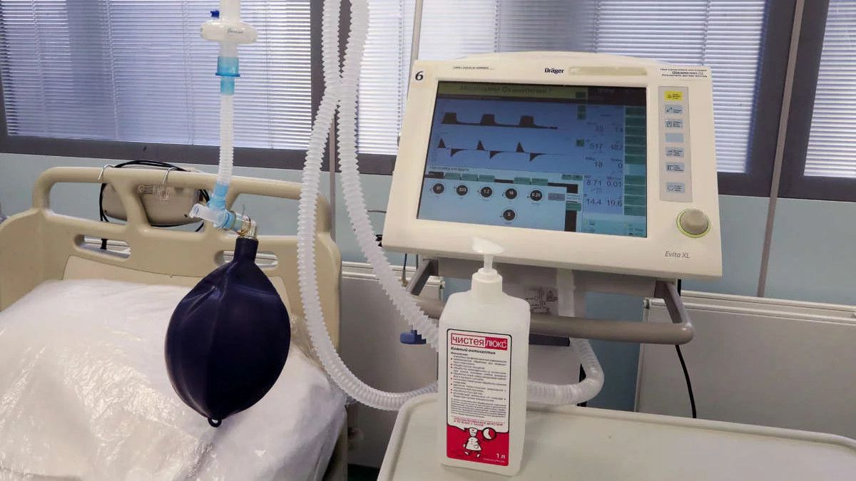 ゴトン・ロヨン・カレッジがポータブル人工呼吸器を作り出すのは死を抑圧する希望