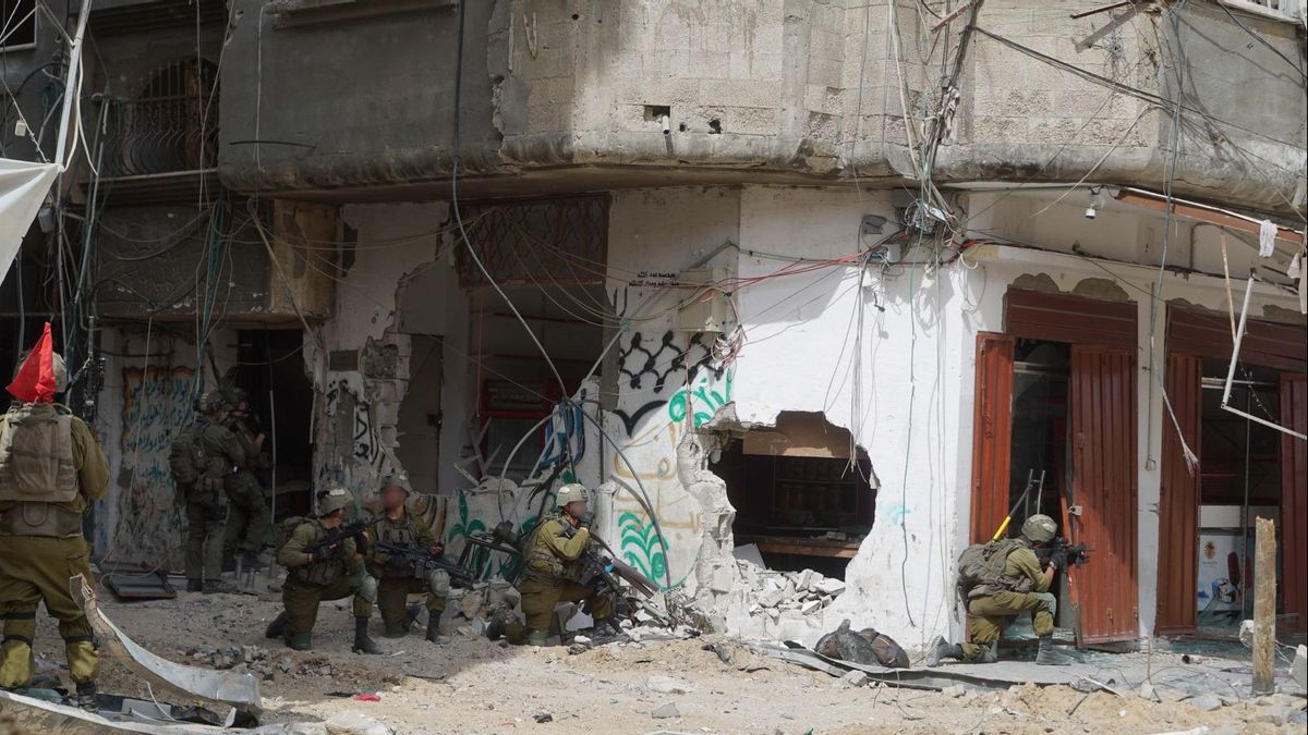 Les Gazais ont été tués par une attaque israélienne à 29 personnes en attendant de l'aide