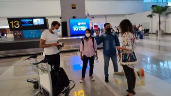 Bali Immigration Deports One Russian Caucasian Family Arrested In Sanur