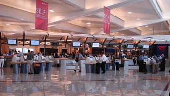 عاصفة توقف الرحلات الجوية في معظم أنحاء الولايات المتحدة