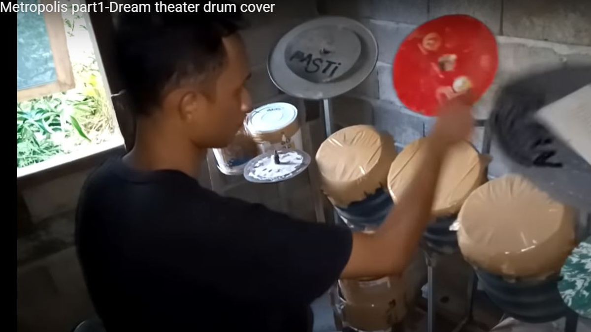 Cool, Indonesian Viral Drummer Praised By Mike Portnoy Has Been Contacted By Tama And Sabian Representatives