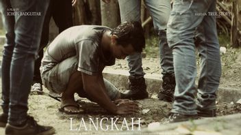 Ichon Badguitar X Uchin Visualkan Lagu <i>Langkah</i> dalam Format Film Pendek 3 Episode