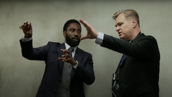 克里斯托弗·诺兰（Christopher Nolan）不接受华纳兄弟决定在剧院和HBO Max中放映电影