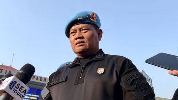 印尼国民军指挥官命令登波姆检查少校,他载有数十名士兵在棉兰警察局