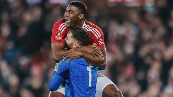 Kalahkan Tim Championship Lewat Adu Penalti, Nottingham Forest Ditunggu MU