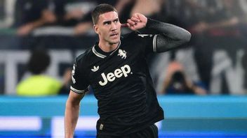 バルセロナは、ロベルト・レヴァンドフスキの後任としてジュリアン・アバレスとダサン・ヴラホヴィッチを望んでいる