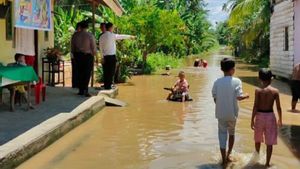 Sungai Batang Lubuh Rokan Hulu Meluap Usai Diguyur Hujan 3 Hari, Warga Mulai Cemas Khawatir Masuk ke Rumah