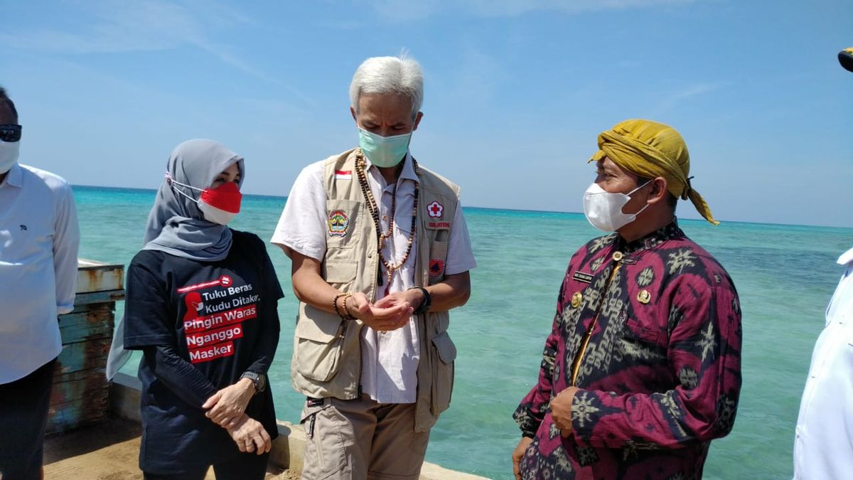 Cerita Bidan Pulau Parang yang Bawa Ibu Hamil Pakai Kapal Kayu: Bahaya Kalau Ombak Tinggi