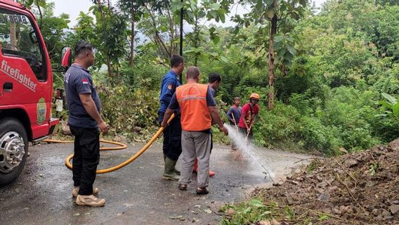 Longsor Timpa Rumah Pasangan Kakek Nenek Usia 71 Tahun di Piyungan Bantul