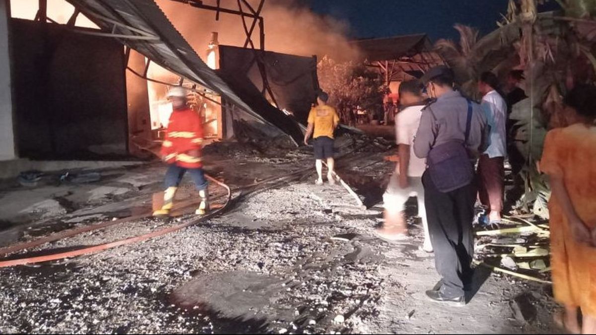 Pabrik Jajanan di Tulungagung Terbakar, Tidak Ada Korban Jiwa Namun Kerugian Capai Miliaran Rupiah