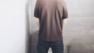 Manfaat Buang Air Kecil Setelah Berhubungan Seksual bagi Kesehatan Reproduksi