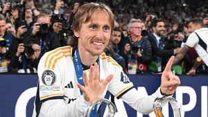 Menolak Pensiun, Luka Modric Malah ke AC Milan