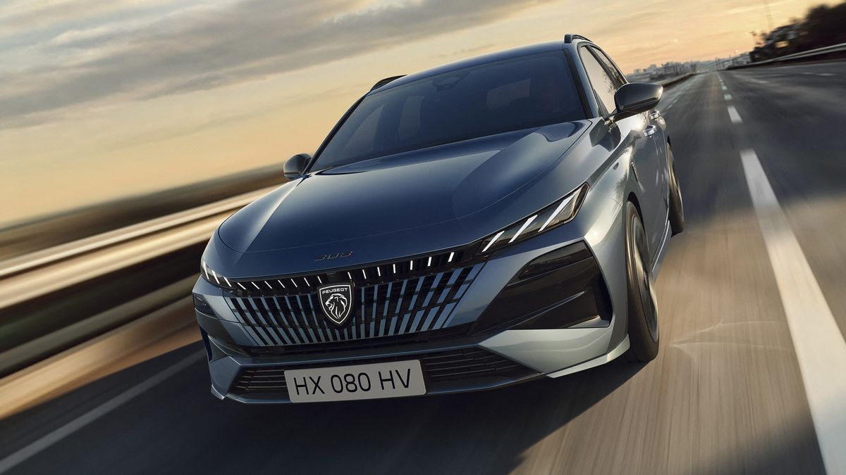 Peugeot 3008 Tembus 200.000 Unit Produksi dalam Dua Tahun, Versi Listrik Jadi Primadona