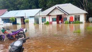 Hujan Lebat, Banjir Rendam Jalan Nasional Perbatasan RI-Malaysia di Kapuas Hulu