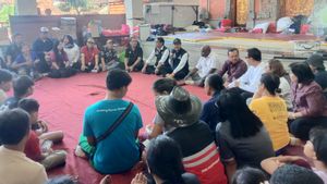 Mensos Serahkan Santunan Rp15 Juta ke Ahli Waris 16 Korban Tewas Banjir Bali 