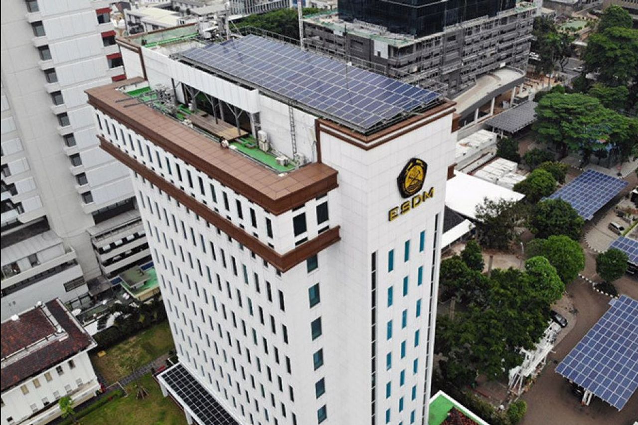 エネルギー鉱物資源省とDKI州政府は、電力事業の開発と監督について合意しました