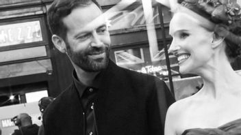 Husband Allegedly Cheating, Natalie Portman Keeps Household