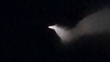 Non de débris spatiaux, l'objet lumineux dans le ciel de Lampung jusqu'à NTT est confirmé comme un missile chinois
