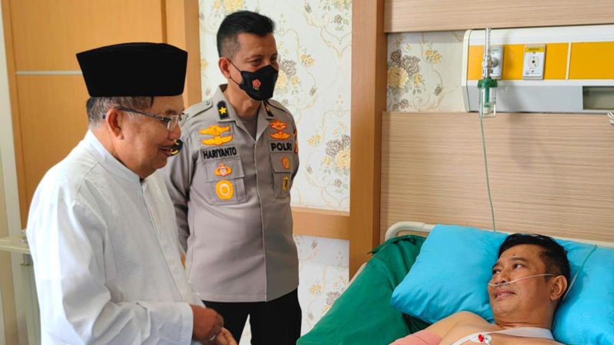 JK Visits The Jambi Police Chief, Prays For Return To Serving The Community