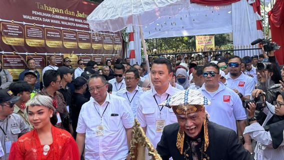 Empoché par PKS-gerindra, Haru-Dhani Paslon première liste au KPUD Bandung