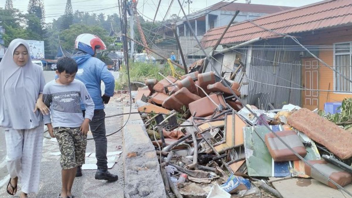 Korlantas Polri Usut Penyebab Bus Rute Medan-Bekasi Kecelakaan Tunggal di Sumbar Tewaskan 12 Penumpang