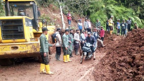 在两天的洪水和山体滑坡中，Cianjur 将灾害警报设定到 2022 年 5 月