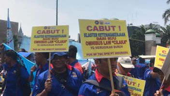 العمال الإندونيسيين بحاجة إلى اليقين الوظيفي في مشروع قانون Ciptaker ، وليس فقط التحلية
