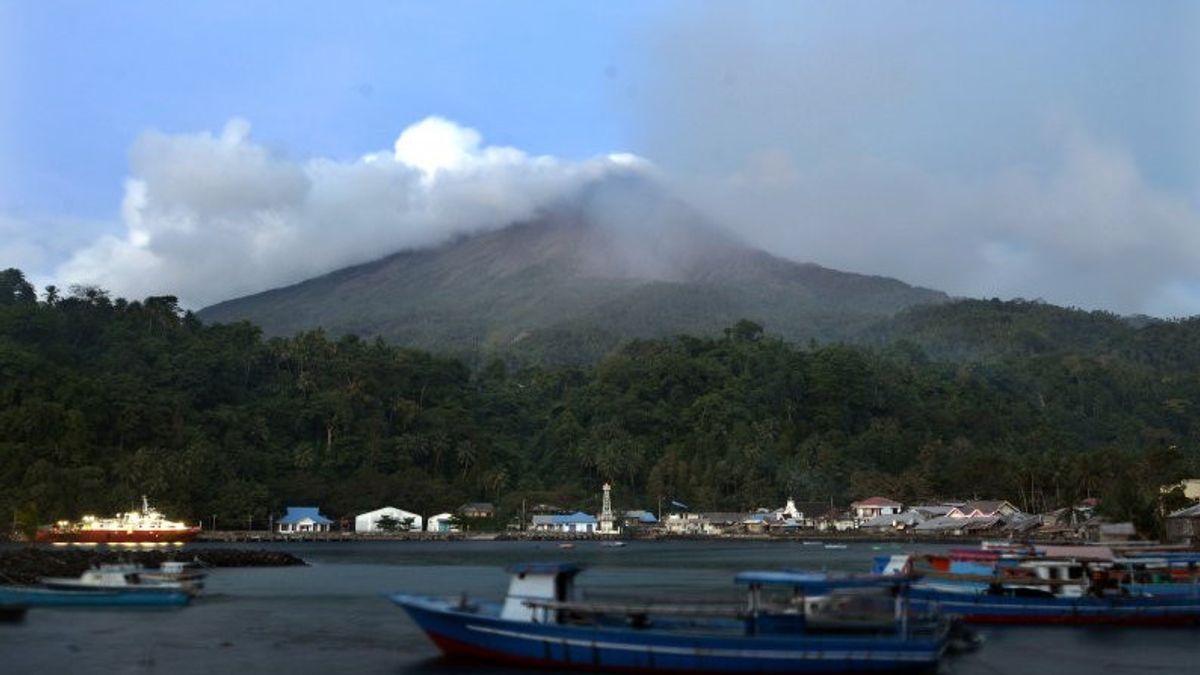 PVMBG: The Status Of Mount Karangetang, North Sulawesi Is Still On Standby