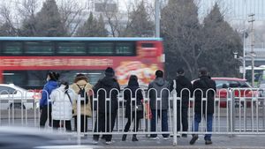 China Gelar Operasi Digital, Sasar Konten Suka Pamer dan Antikeluarga