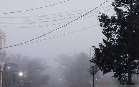 Rabu Pagi Sebagian Wilayah Mukomuko Diselimuti Kabut Asap Berbau Busuk, BPBD Cari Sumbernya