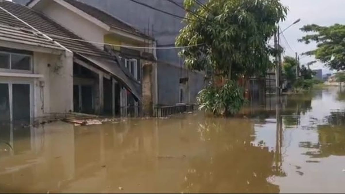 Tanggul Kali Ledug Jebol, Perumahan Garden City Tangerang Terendam hingga 110 Cm  