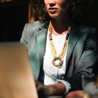 Apa Itu Digital Immigrant? Ketahui Perbedaannya dengan Digital Native