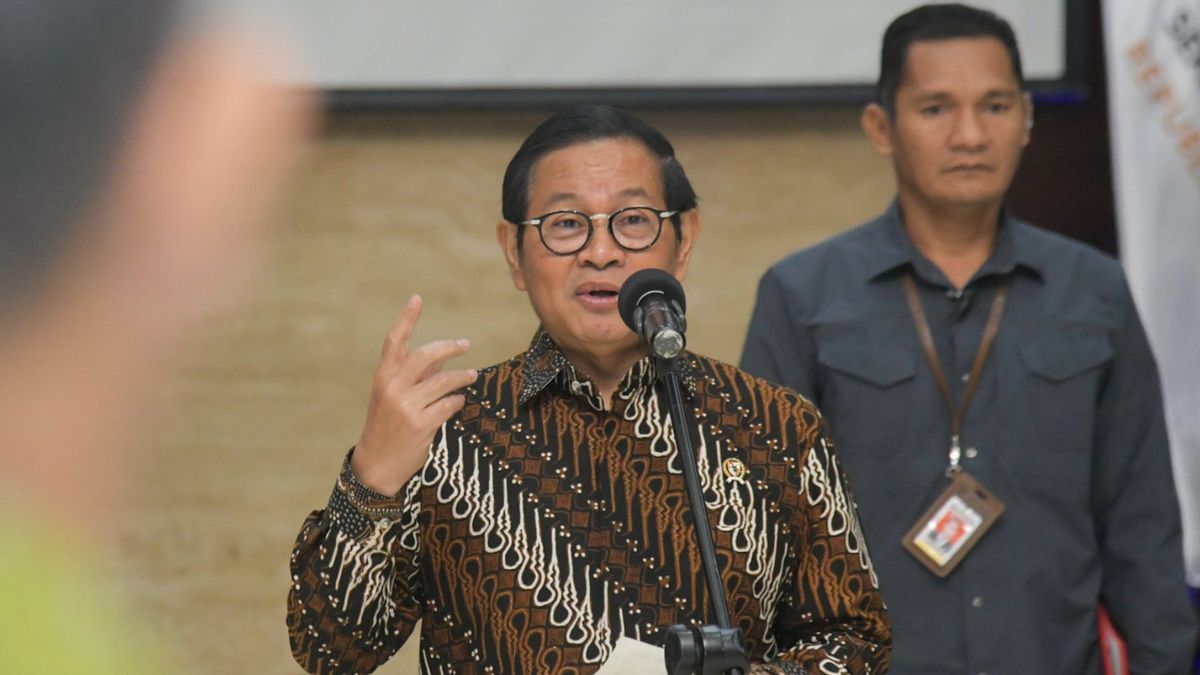 Enregistrer les traces de Pramono Anung Bacagub DKI Jakarta: L’éducation et la politique