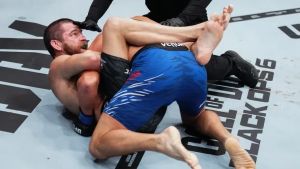 UFC 309: ジム・ミラーがデイモン・ジャクソンを破って勝利記録を樹立