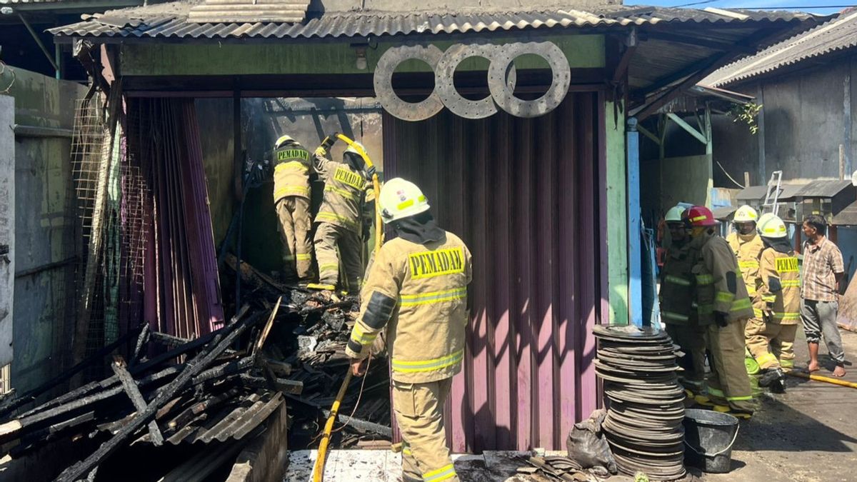 Gara-gara Mati Listrik, Bengkel Kopling Mobil di Rorotan Cilincing Ludes Terbakar