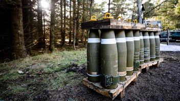 German Defense Minister Says European Union Failed To Meet Target Of 1 Million Artillery Bullets For Ukraine