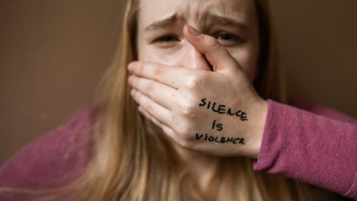 5 Tanda Trauma Masa Kecil Belum Sembuh, Bisa Dilihat Dari Perilaku Ini