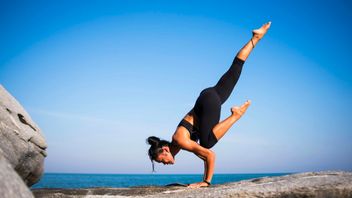 Manfaat Yoga untuk Kehidupan Seksual, Ini 3 Gerakan yang Bisa Dicoba!