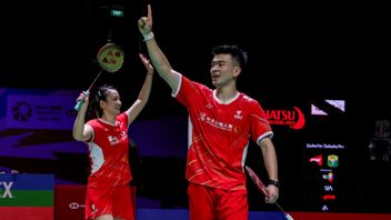 Trofi Juara Indonesia Masters 2024 Zheng Siwei Jatuh dan Hancur di Istora