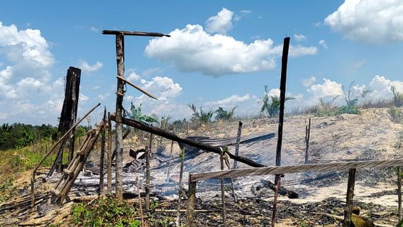 南コナウェの土地紛争:農家の家屋が焼かれ、PT Marketindo SelarasはHGUを保管していないと疑われる