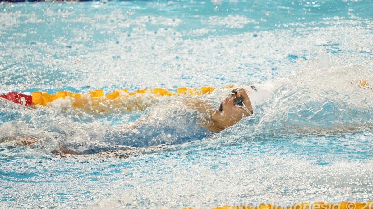 フライリーン・カンドレアが水泳の2度目の金メダルを獲得