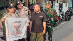 GRIB Jaya Bentukan Hercules在Menteng的Ormas Binding Hercules旗的联合官员