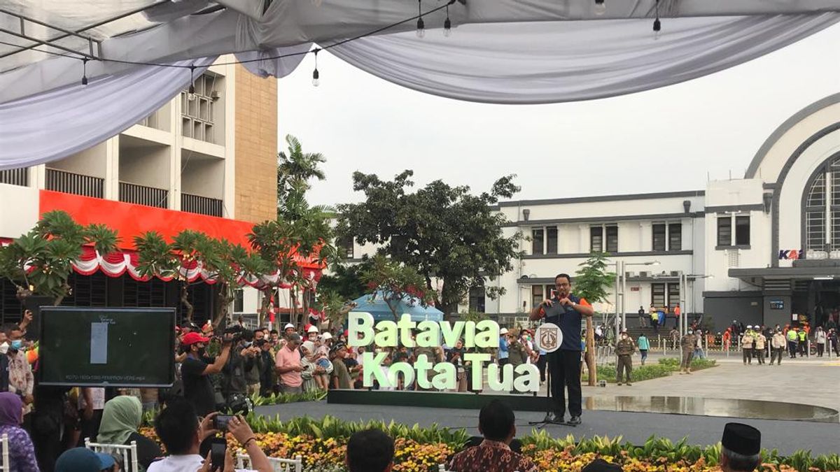 Anda Mau Berwisata ke Kota Tua? Ingat Pesan Pak Anies, Kantongi Sampah Lalu Dibawa Pulang