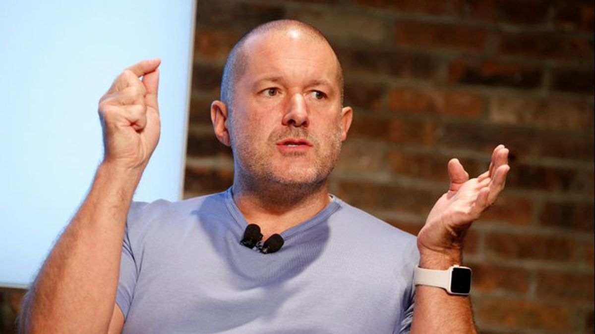 Sam Altman dari OpenAI dan Jony Ive Ingin Ciptakan Ponsel AI Tanpa Layar
