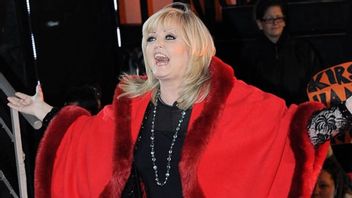 Penyanyi Asal Irlandia, Linda Nolan Meninggal Dunia di Usia 65 Tahun